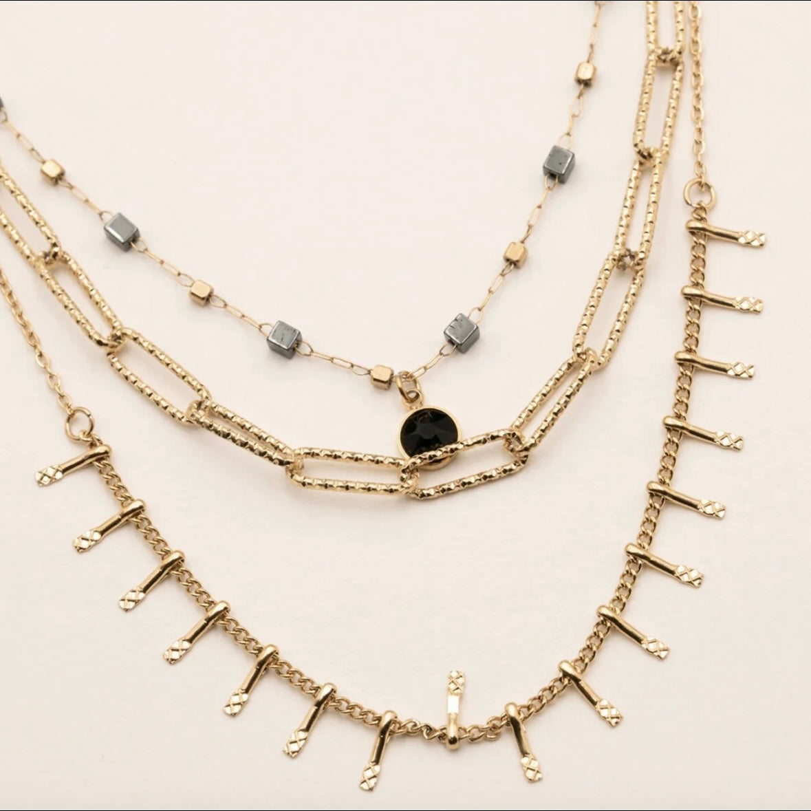COLLIER MINORCA