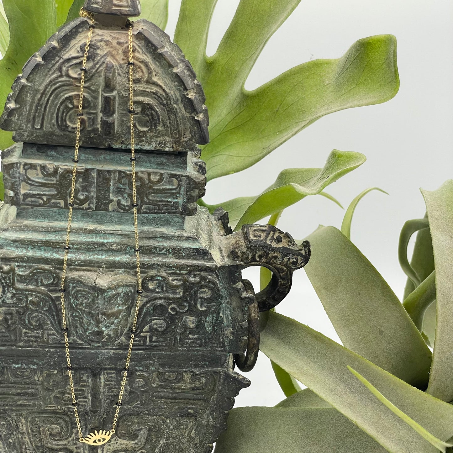 COLLIER MAYA